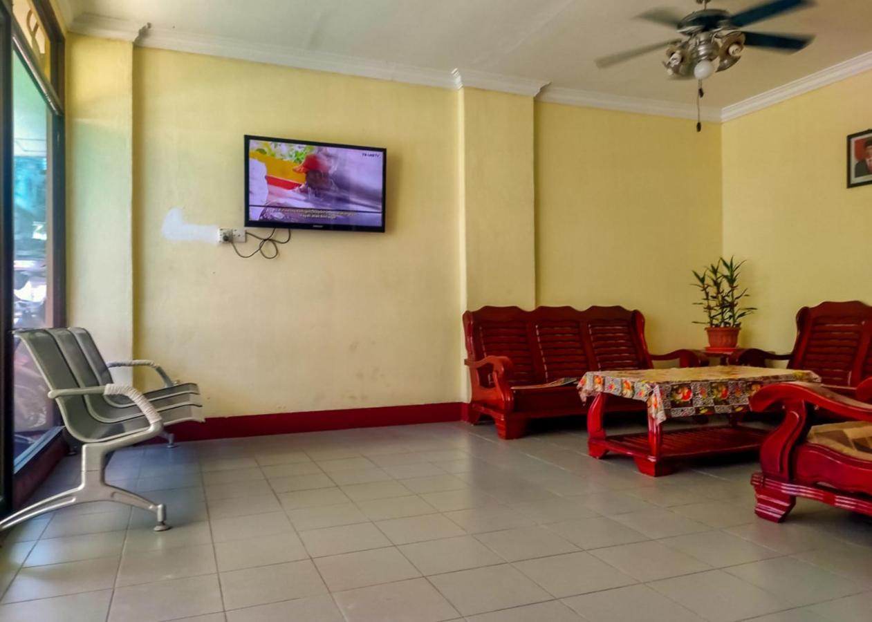 Oyo 3372 Hotel Pelita Terang Нагоя Экстерьер фото