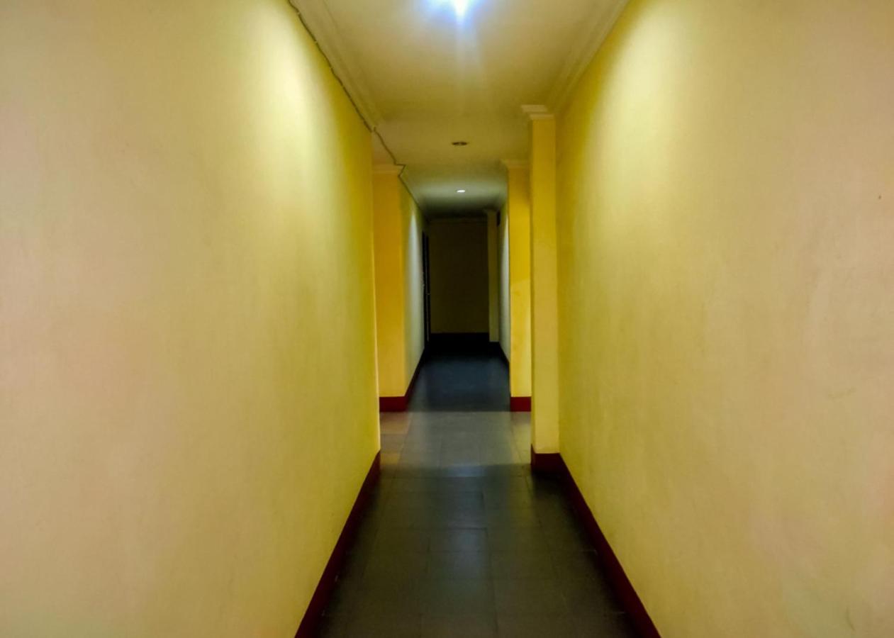 Oyo 3372 Hotel Pelita Terang Нагоя Экстерьер фото