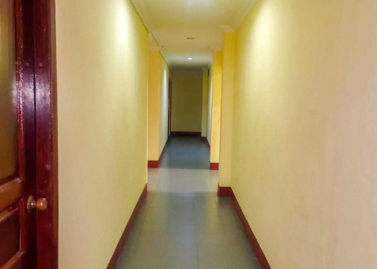 Oyo 3372 Hotel Pelita Terang Нагоя Экстерьер фото